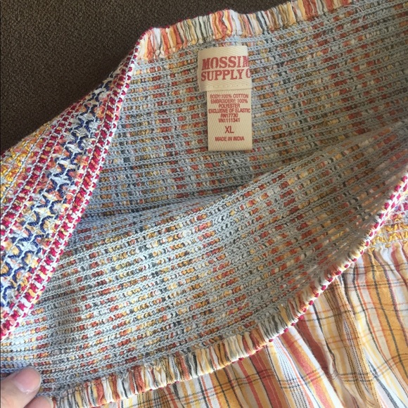 2/$10  Skirt - Picture 4 of 5